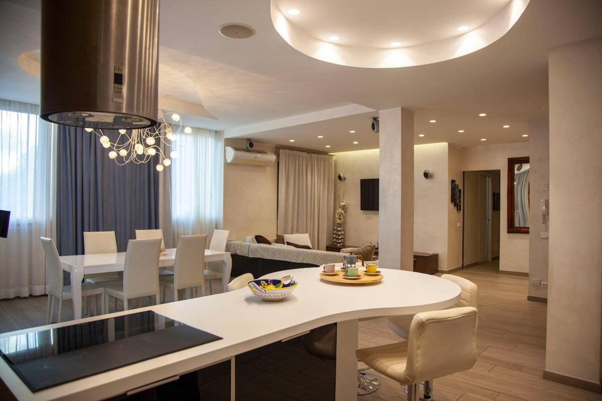 Luxury In Steps From Metro A Cornelia Roma